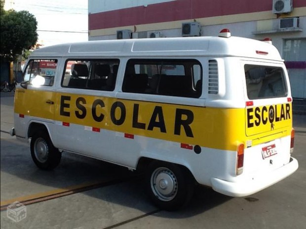 Kombi Escolar Adesivação